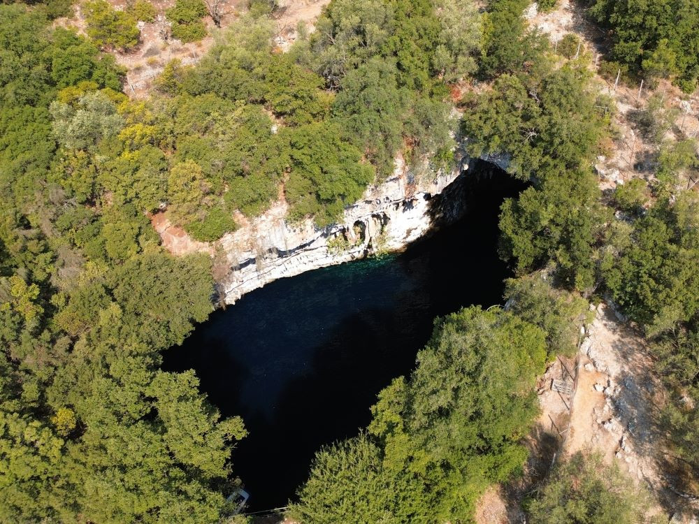 Melissani