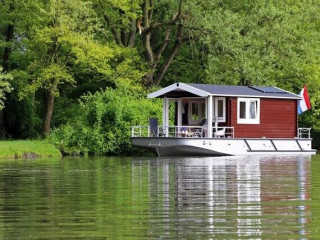 Afbeelding voor Blokhutboot huren