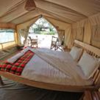 Afbeelding voor Booking.com - Karamoja Safari Camp