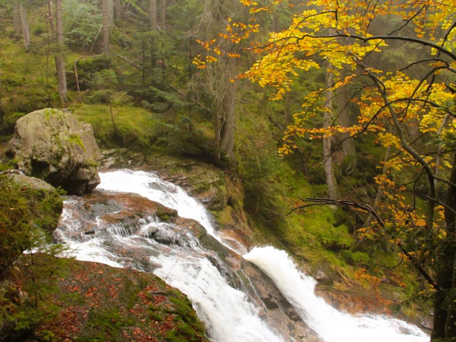 Riesloch watervallen Beieren