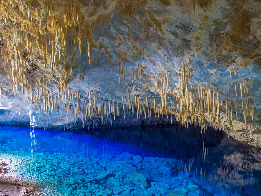 Gruta do Lago Azul