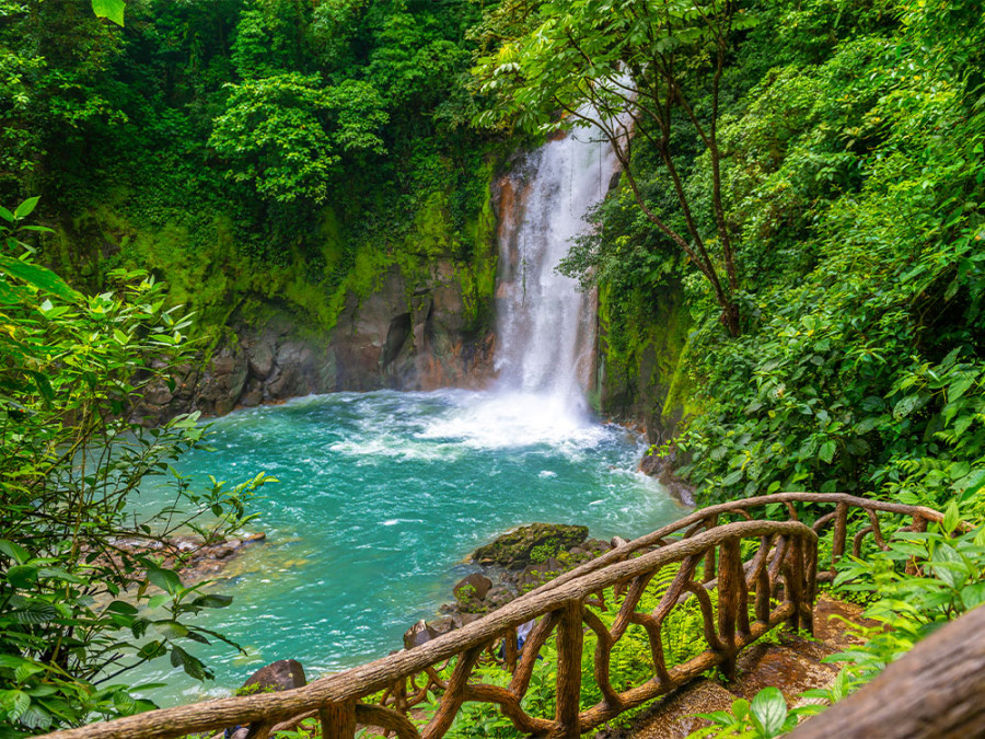 Tenorio Volcano National Park hike